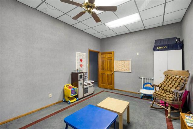 More Photos Of 816 W Gore Blvd, Lawton Office For Sale