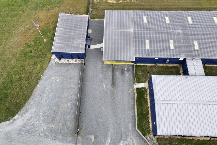 More Photos Of 554 Old Roberts Rd, Benson Warehouse For Sale