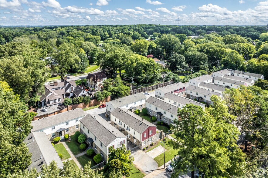 More Photos Of 2024 Jefferson Ave, Memphis Apartments For Sale