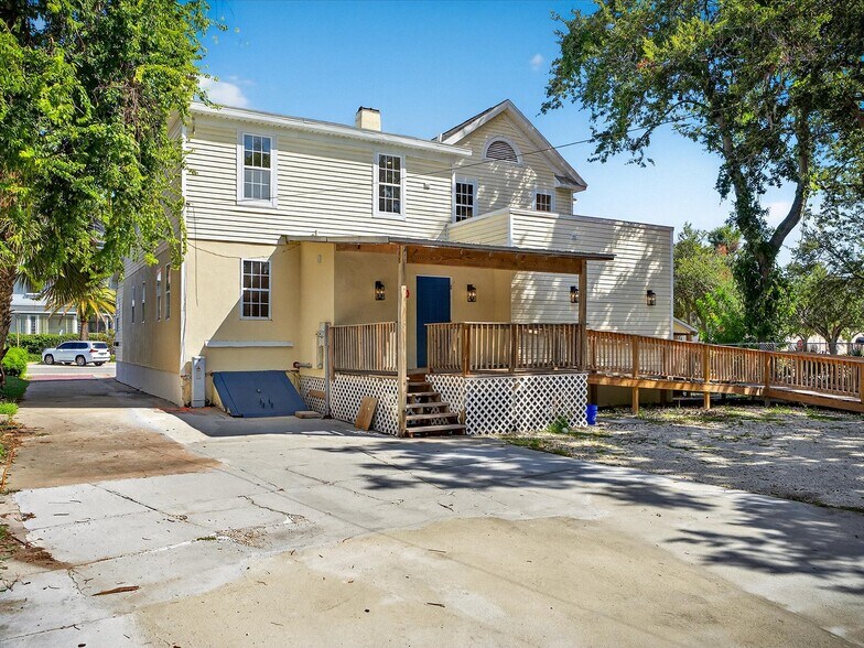 More Photos Of 219 Magnolia Ave, Daytona Beach Storefront Retail Residential For Sale