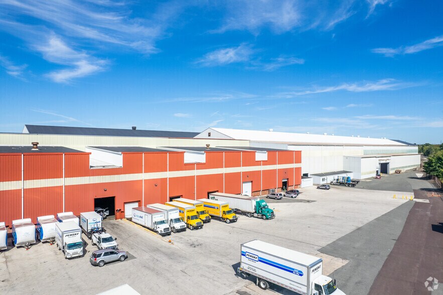 More Photos Of 191 S Keim St, Pottstown Warehouse For Lease