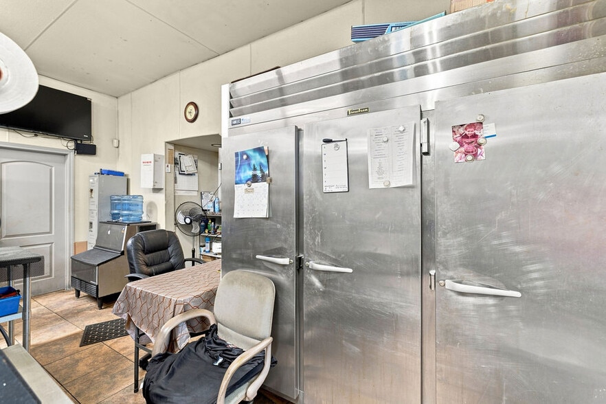 More Photos Of 491 Brayton Ave, Fall River Apartments For Sale