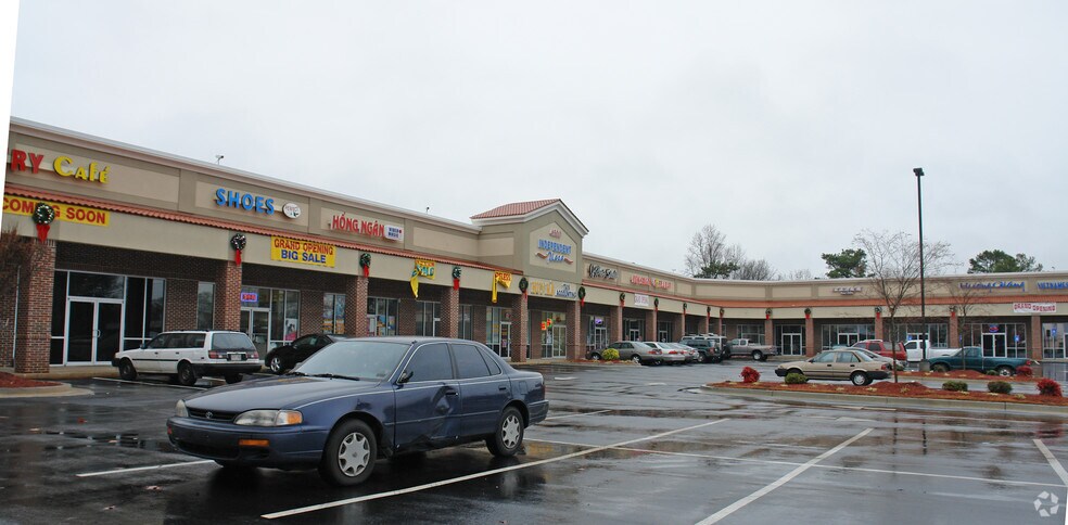 More Photos Of 4300 Buford Hwy, Atlanta Unknown For Lease