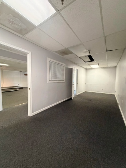 More Photos Of 6254 Memorial Dr, Stone Mountain Storefront Retail Office For Lease