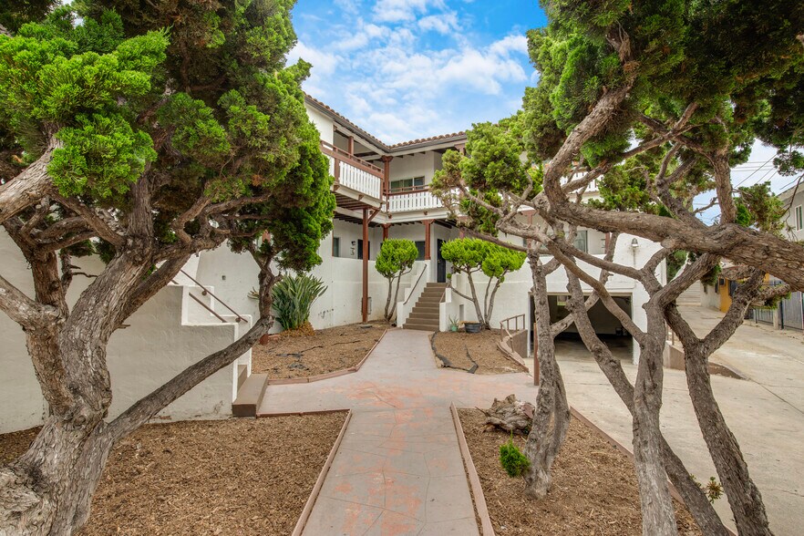 More Photos Of 1430 Elm Ave, Long Beach Apartments For Sale