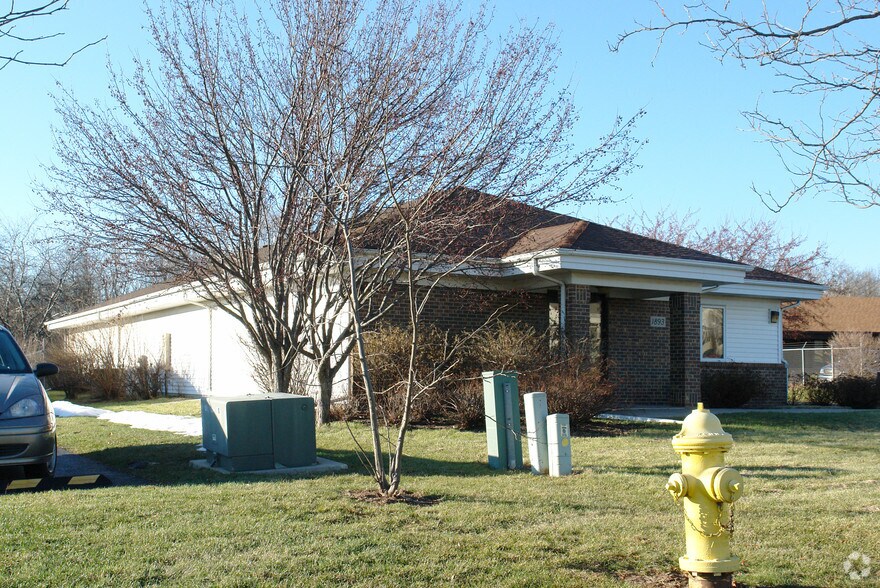 More Photos Of 1893 Daimler Rd, Rockford Medical For Sale