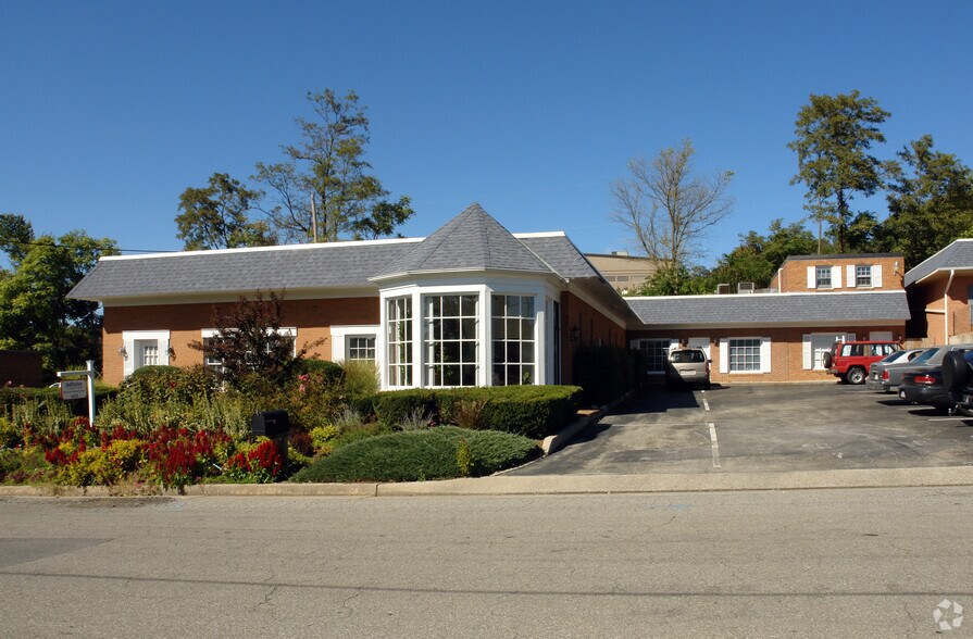 Primary Photo Of 4311 Appleton Ave NW, Roanoke Office For Lease