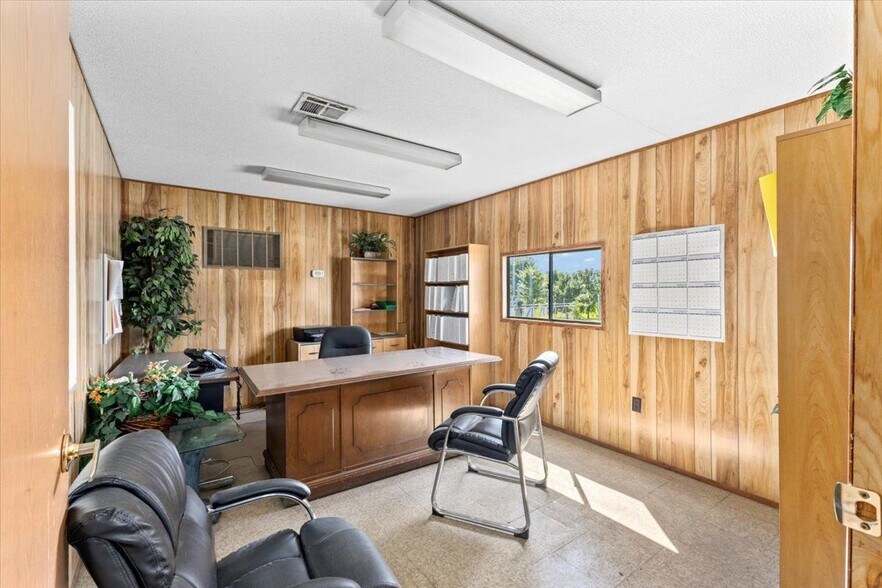 More Photos Of 1230 Pottertown Rd, Midway Distribution For Sale