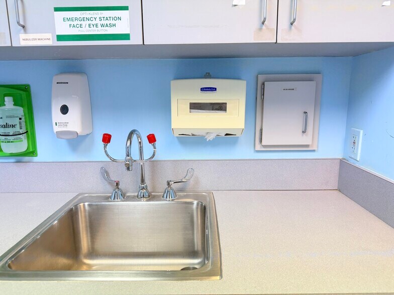More Photos Of 4545 Pleasant Hill Rd, Kissimmee Medical For Lease