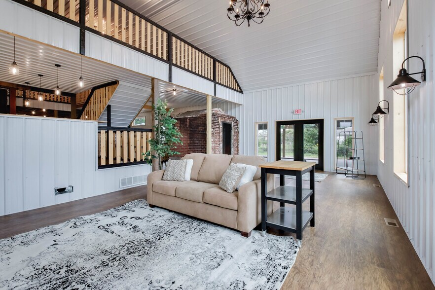 More Photos Of 646 Banks St, Chetek Specialty For Sale