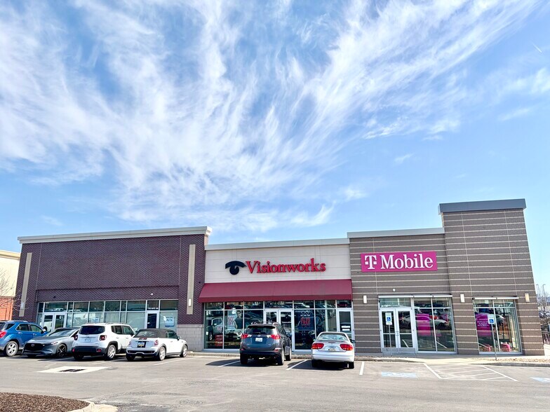 More Photos Of 1843 Village West Pky, Kansas City Freestanding For Lease