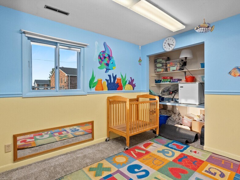 More Photos Of 1017 Laurel St, Marshfield Specialty For Sale