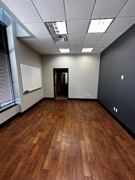 More Photos Of 2905 SE Walton Blvd, Bentonville Unknown For Lease