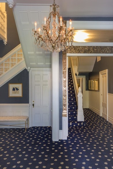 More Photos Of 443 Brown St, Napa Hotel For Sale