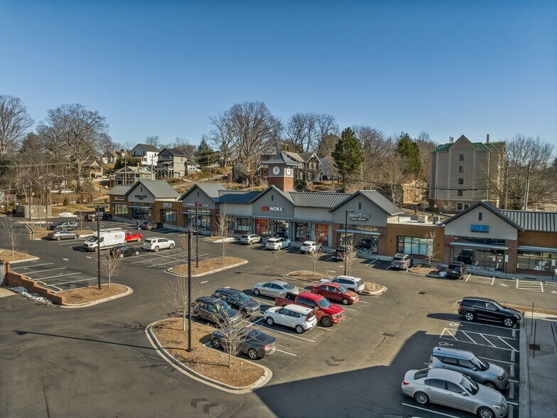 More Photos Of 190 Hendersonville Rd, Asheville Storefront Retail Office For Lease