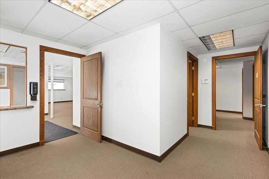 More Photos Of 1103 Avenue B, Cloquet Office For Lease