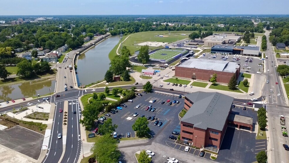 More Photos Of 400 N High St, Muncie Office For Sale