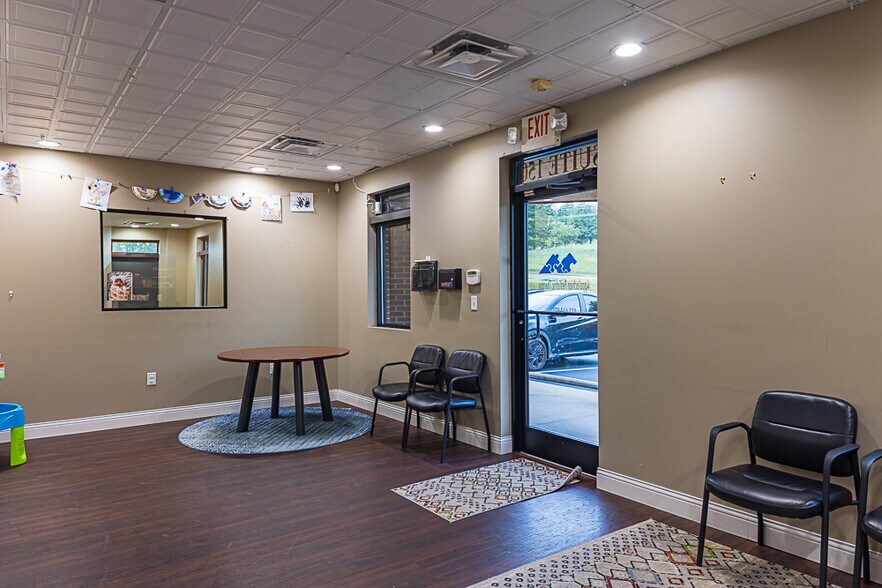 More Photos Of 110 Corporate Dr, Johnson City Office For Sale