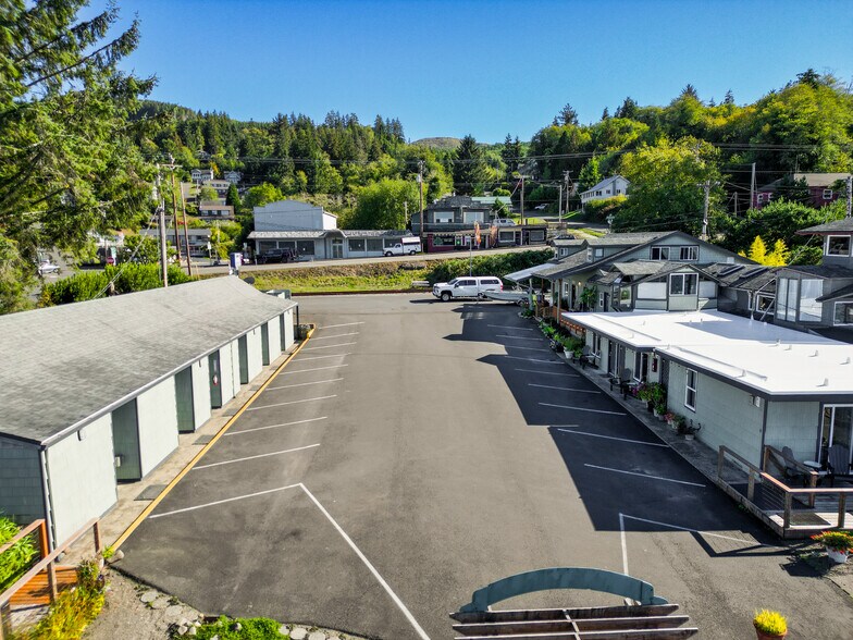 More Photos Of 580 Marine Dr, Wheeler Hotel For Sale