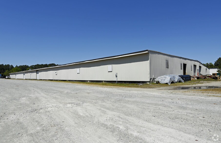 More Photos Of 1305 Brightleaf Blvd, Smithfield Warehouse For Lease