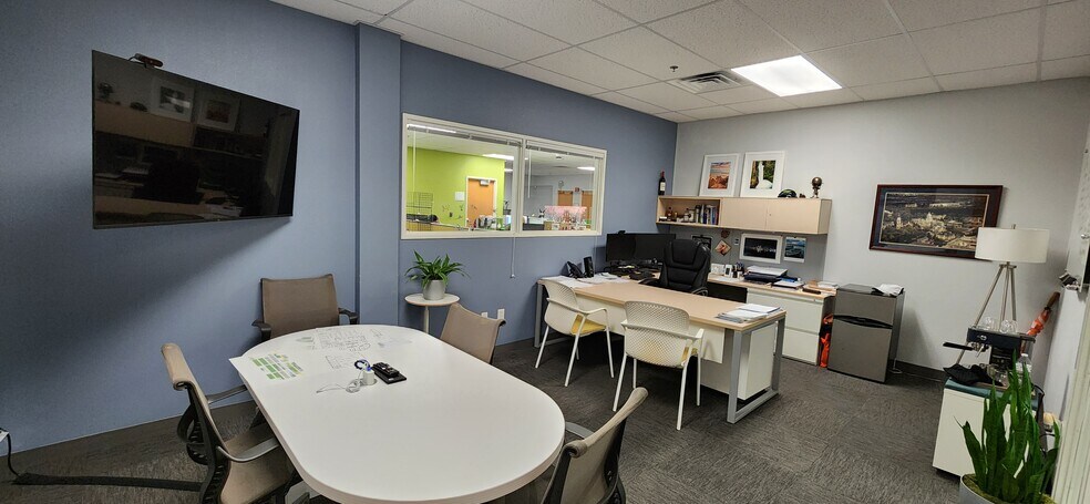 More Photos Of 6870 Bermuda Rd, Las Vegas Office For Lease