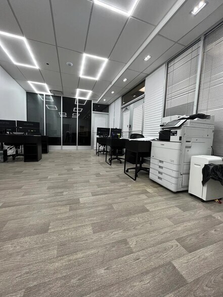 More Photos Of 1554 63rd St, Brooklyn Warehouse For Lease