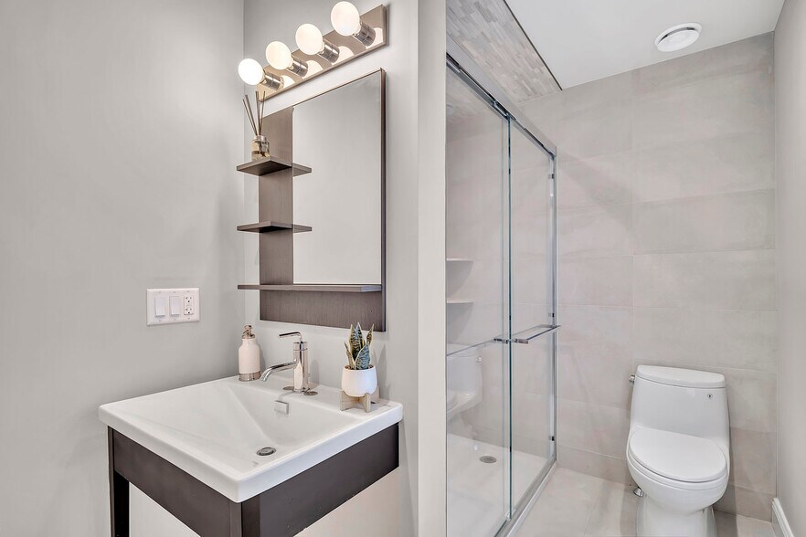 More Photos Of 131 Main St, White House Station Office Residential For Sale