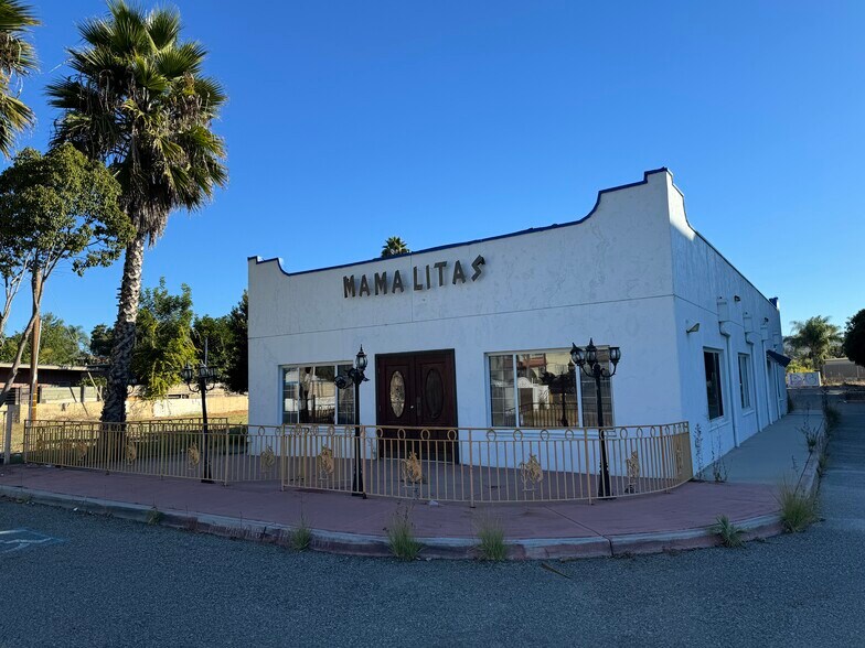 More Photos Of 1565 N Santa Fe Ave, Vista Freestanding For Sale