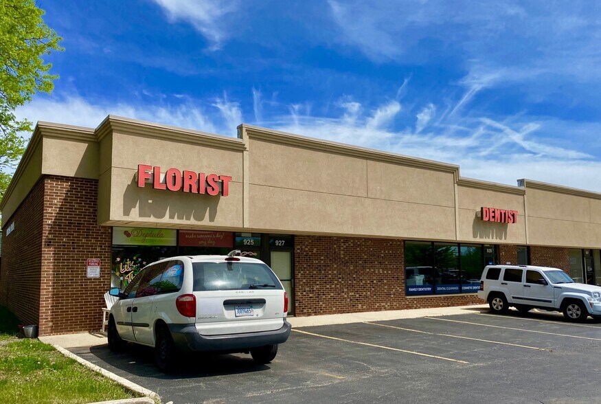 More Photos Of 901-955 W Wise Rd, Schaumburg Unknown For Lease