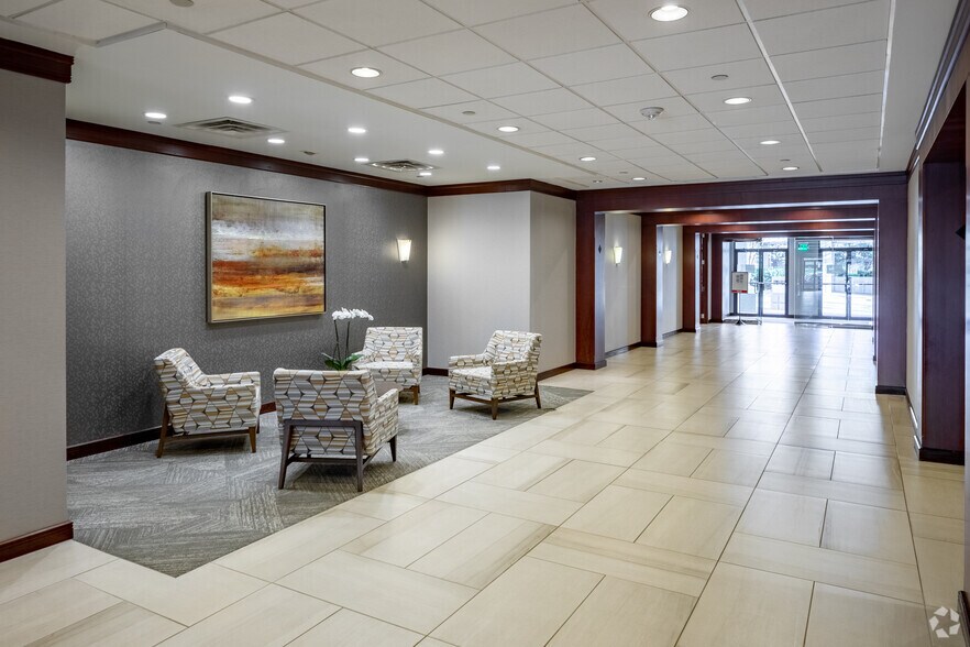 More Photos Of 2200 Century Pky NE, Atlanta Office For Lease