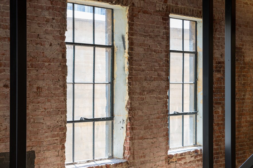 More Photos Of 510-514 S Broadway, Los Angeles Office For Lease
