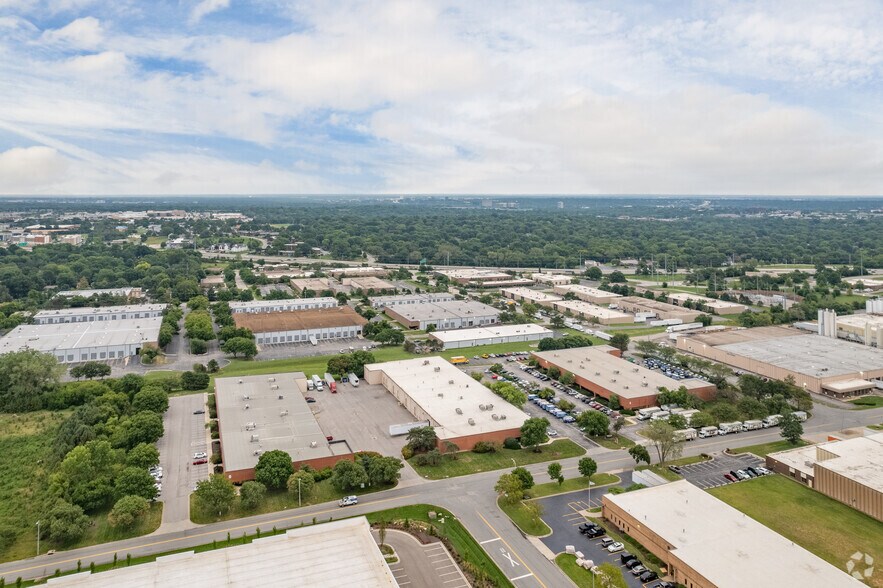 More Photos Of 9801-9829 Widmer Rd, Lenexa Warehouse For Lease