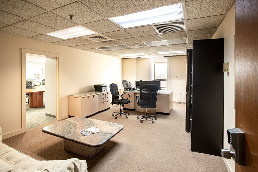 More Photos Of 699 Tarkiln Hill Rd, New Bedford Distribution For Sale