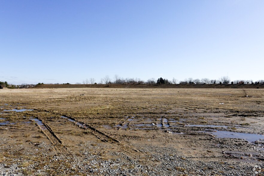 More Photos Of N Fairfield Rd @ Kemp Rd, Beavercreek Land For Lease