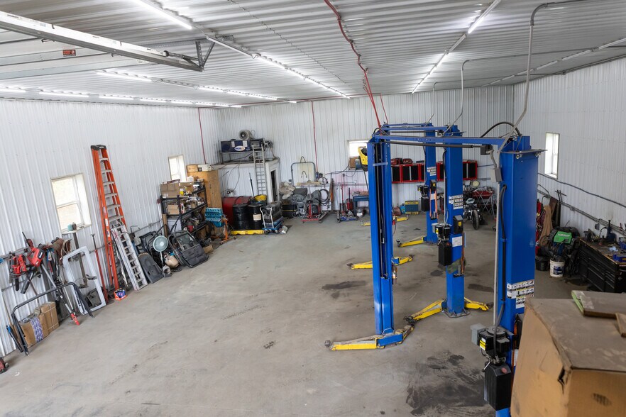 More Photos Of 2800 NY-49, West Monroe Auto Repair For Lease