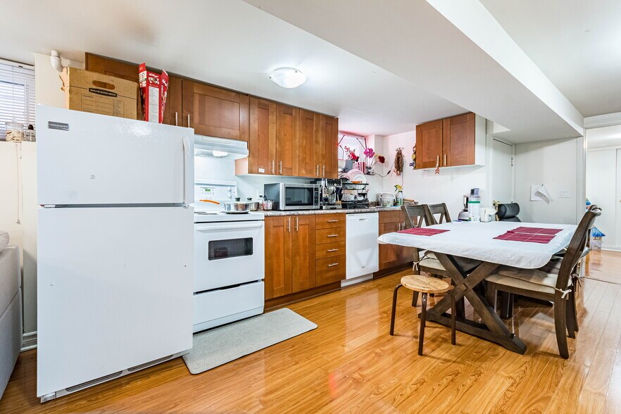 More Photos Of 14 Kilbarry Rd, Toronto Multifamily For Sale