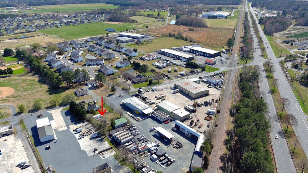 More Photos Of 300 S Division St, Fruitland Auto Repair For Lease