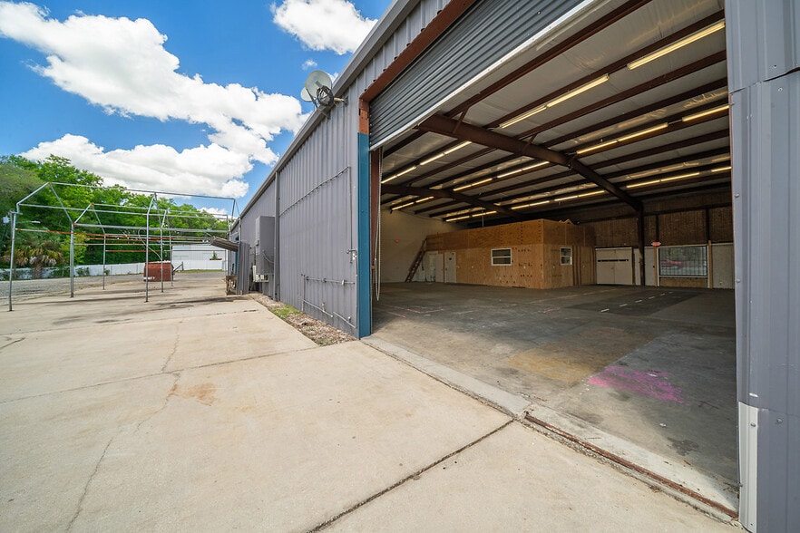 More Photos Of 9732 SE US Highway 441, Belleview Warehouse For Lease