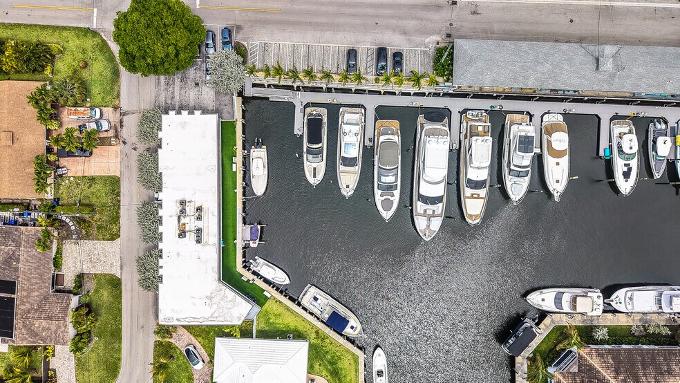 More Photos Of 4322-4334 E Tradewinds Ave, Lauderdale-by-the-Sea Loft Creative Space For Lease