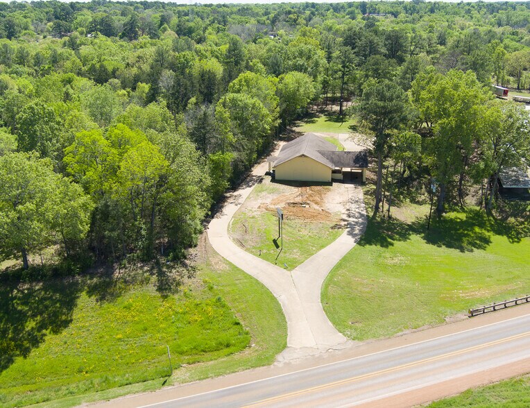 More Photos Of 120 NW 304 Loop, Crockett Daycare Center For Sale