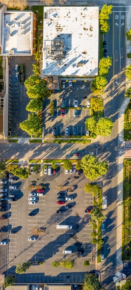 More Photos Of 1950 E 17th St, Santa Ana Medical For Lease