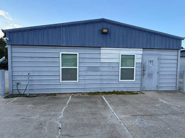 More Photos Of 14 Utility Dr, Palm Coast Industrial For Lease