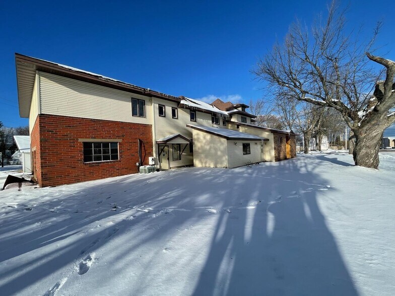 More Photos Of 304 N Avon Ave, Phillips Office Residential For Sale