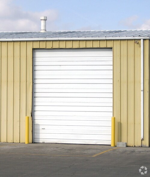 More Photos Of 4431 South Ave, Toledo Truck Terminal For Lease