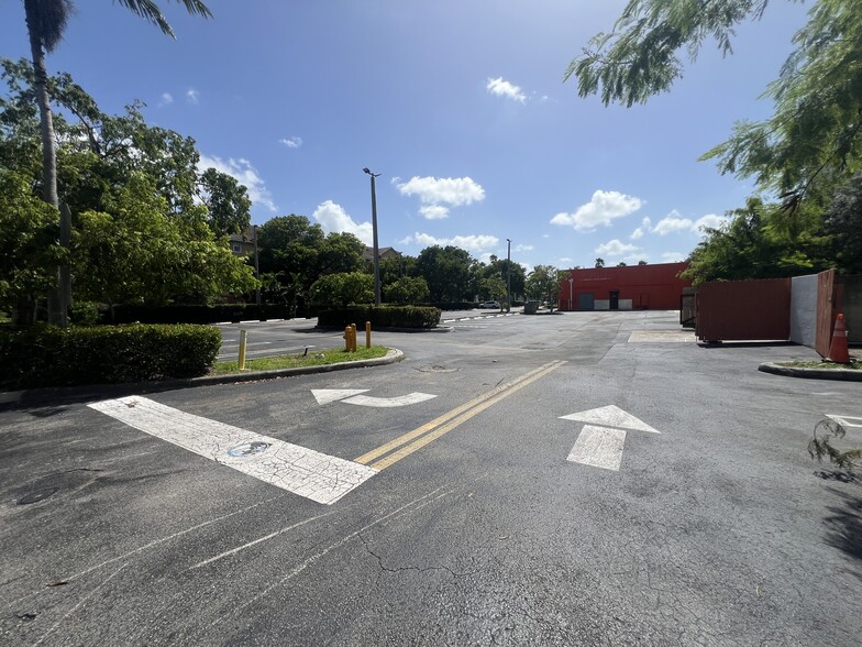 More Photos Of 2255 NW 87th Ave, Miami Restaurant For Lease