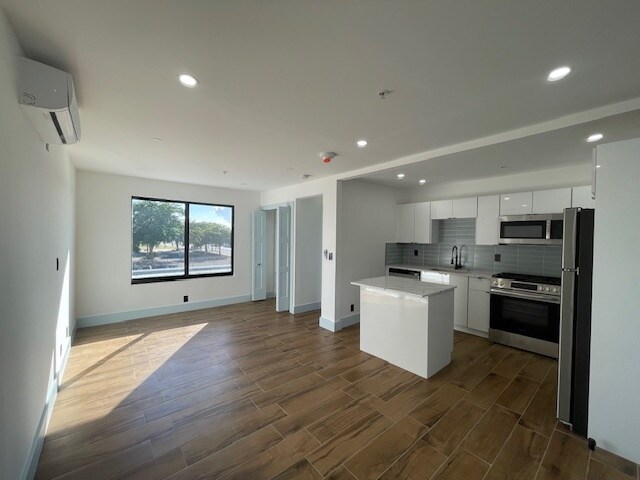 More Photos Of 2032-2036 N Dixie Hwy, West Palm Beach Apartments For Sale