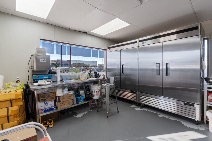 More Photos Of 403 Highway 412 W, Siloam Springs Restaurant For Sale