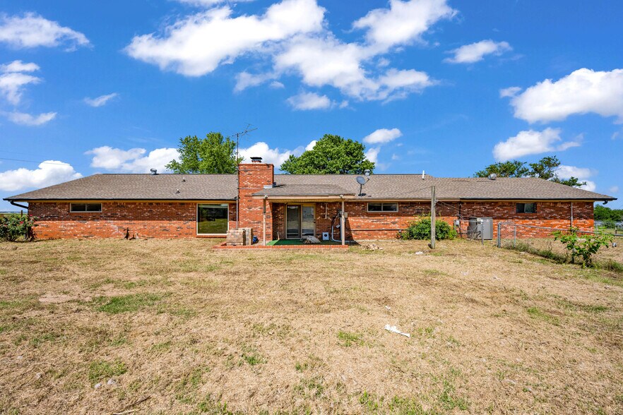 More Photos Of 1311 County Road 1390, Chickasha Land For Sale