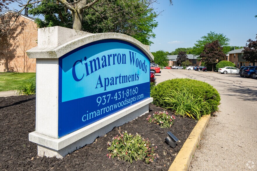 More Photos Of 1300 Cimarron Cir, Fairborn Apartments For Sale