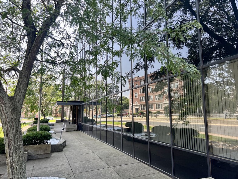 More Photos Of 50 Maple St, Springfield Medical For Lease